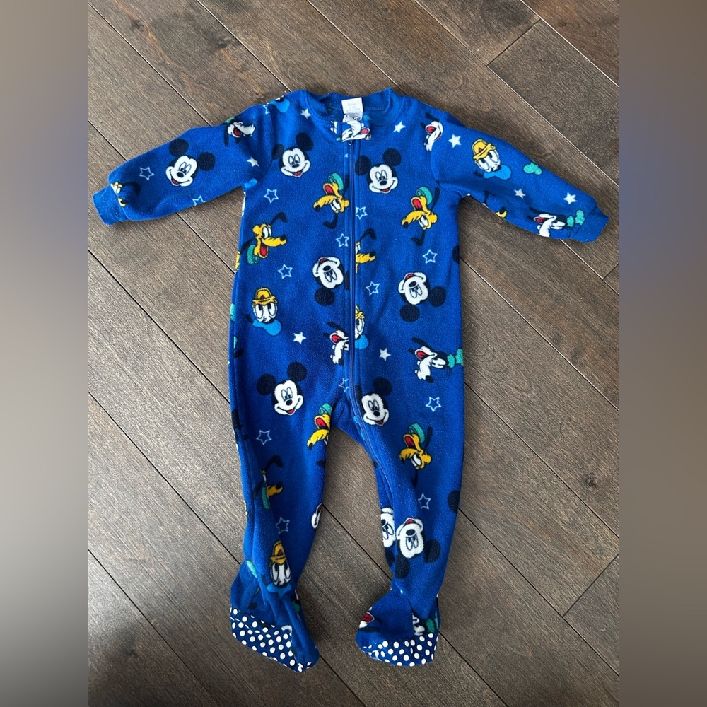 Disney fleece sleeper size 12-18 months